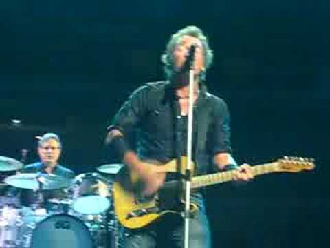 Bruce Springsteen - She's the One (8-18-08) Bruce Springsteen - She's the One (8-18-08)