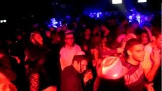 Halloween Go2 Maskembal party Belgrade 2012 I Follow Rivers (The Magician rmx) Resimi