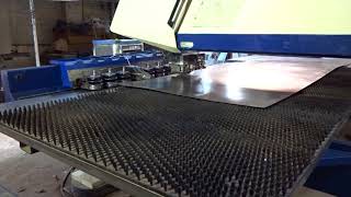 Trumpf Trumatic 2000 R Turret Punching Machine (2001)