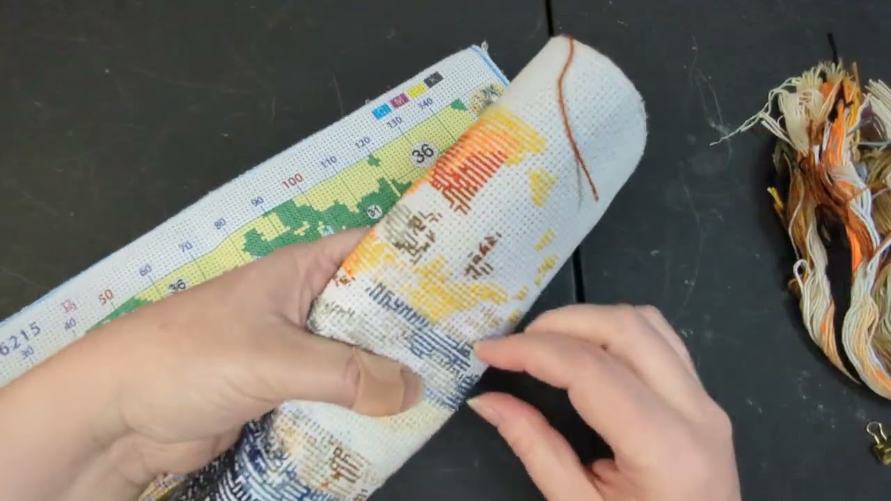 Присоединяйтесь к Кристал из @Inhousecrafter и займитесь вышивкой прекрасной картины «Лошадь и по...