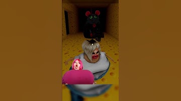 GIANT RAT TRIES TO EAT ME... #funny #gaming #twitch #meme #shorts #cars #roblox #police #satire