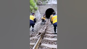 The rail construction process = Good tools can improve efficiency.