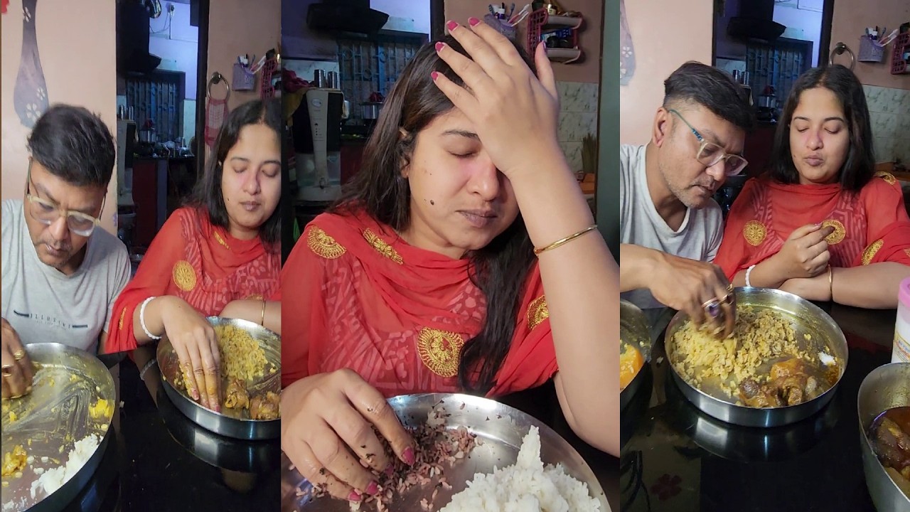 খাসির মাংস না খেলে রং খেলা মাটি। আমরা চারজন একথালায় মেখে খাবার খাই।