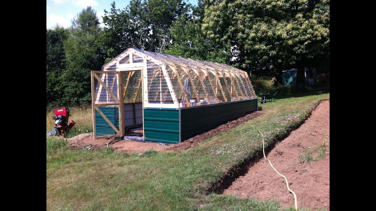 Building a greenhouse part 7 - YouTube