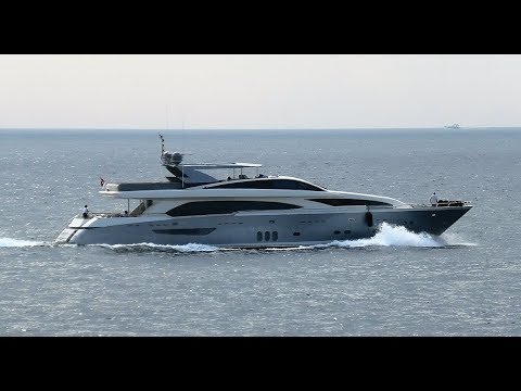 See The Crazy Us 5 000 000 Nyota Yacht Near Cannes Youtube