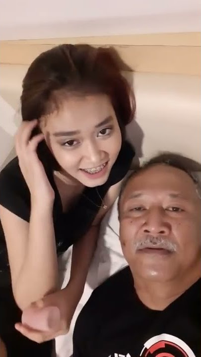 #Viral Mbah kung sama cwenya