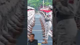 They walk like robots. So even and beautiful #chinamilitary #militaryparade