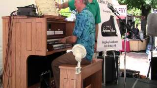 Toccata And Fugue In D-Minor Bach - Dr. Geoffrey Stanton