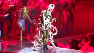 Lady gaga - paparazzi (the artrave the artpop ball) (live in antwerp)
sportpaleis