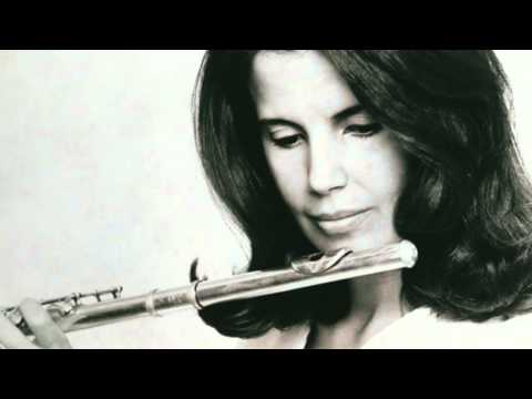 Jeanne Baxtresser, C.P.E Bach - Concerto for Flute in D Minor: Allegro