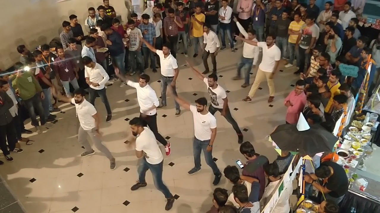 Flash Mob On Women s Day Alacrity Office IT Park Nagpur Dance Performance Bollywood