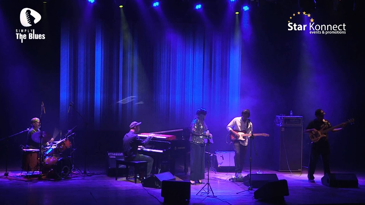 Samantha Ewdwards - Evil Gal Blues at "Simply The Blues" concert in Mumbai, India