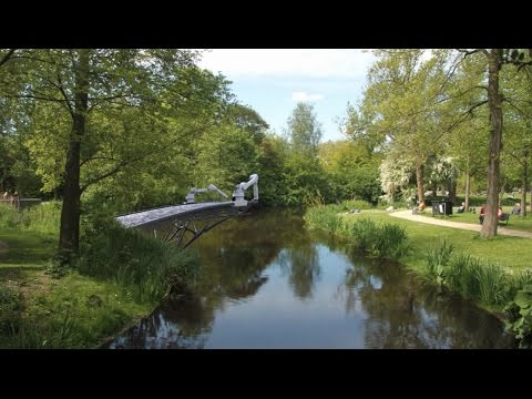 Vídeo: Amsterdam Té Previst Crear Un Pont D’acer Mitjançant Impressores 3D