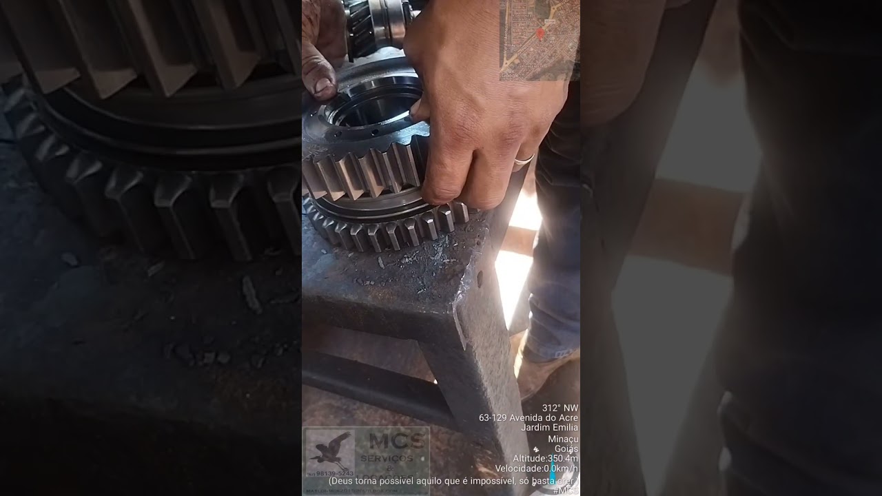 Retirar e desmontar a caixa de marcha Mercedes G3/40 do 1113 para diagnóstico parte 03