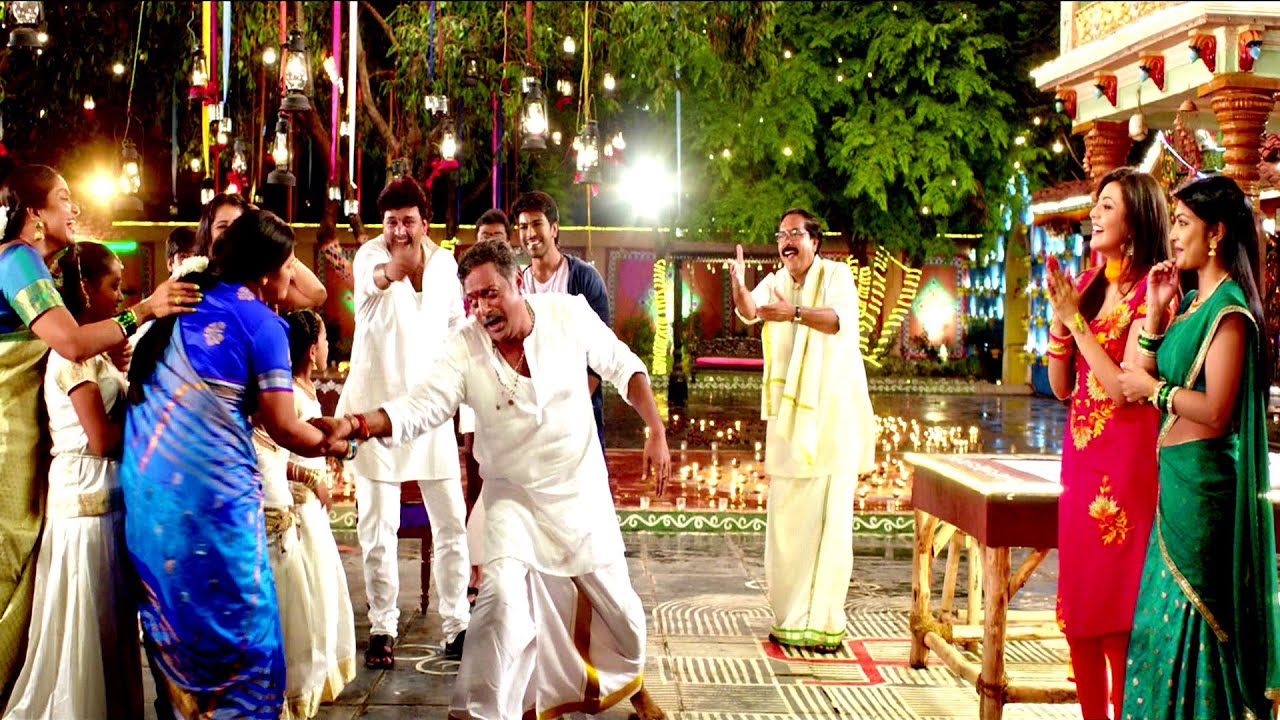 Govindudu Andarivadele Neeli Rangu Cheeralona Song - Ram Charan,Kajal ...