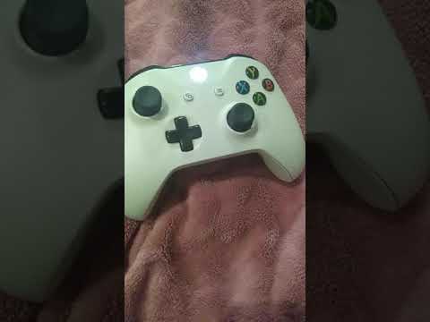 Что делать если на xbox one-s на геймаде мигает кнопка что делать????? Вот решение