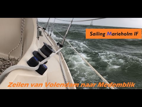 Video: Geleisalade In De Vorm Van Een Vakantiebroodje