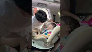 Daddy&amp;#39;s girl got mad at me because her dad was driving and didn&amp;#39;t hold her.