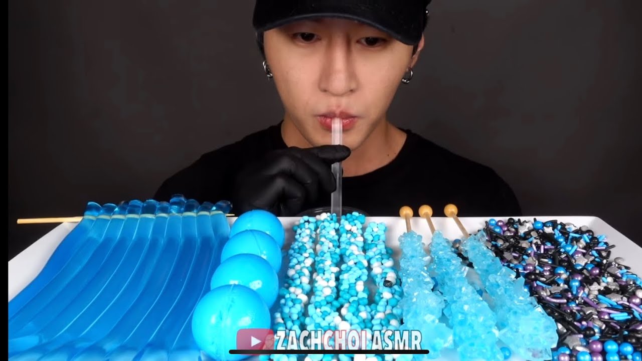 Giant pink lips?!? *ASMR*