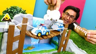 Robocar Poli Için Yeni Oyuncak Açılımı Şimşekten Ayrılan Köprü