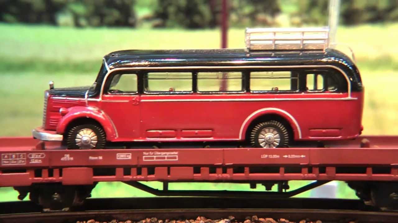 BR62 mit 10 Flachwagen mit Oldtimern beladen, 1:160