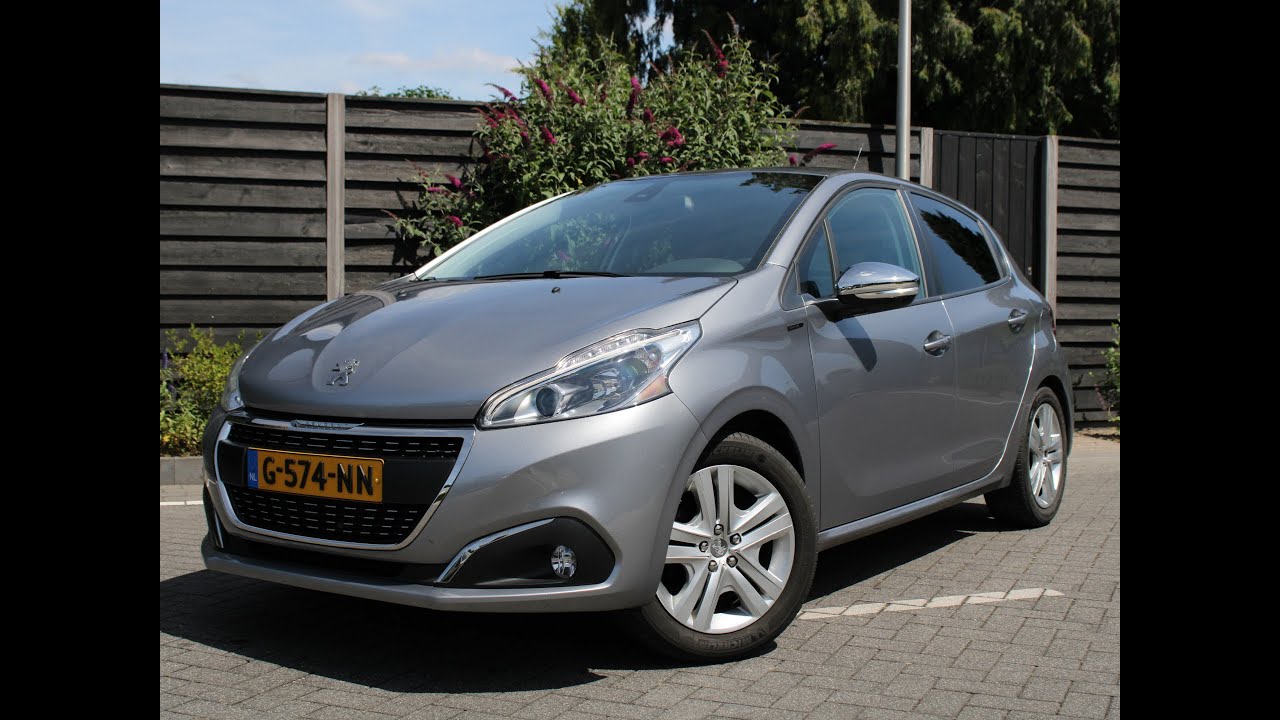 Peugeot 208 1.2 PureTech 82PK Signature 5DRS Navigatie, Trekhaak, Parkeerhulp achter, Audio DAB, Blu