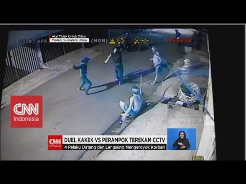 Duel Kakek-kakek vs Empat Perampok Terekam CCTV