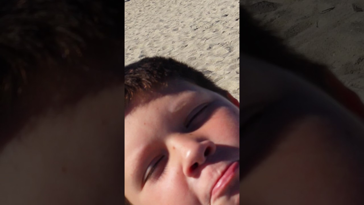 Fort Fisher kite festival - YouTube