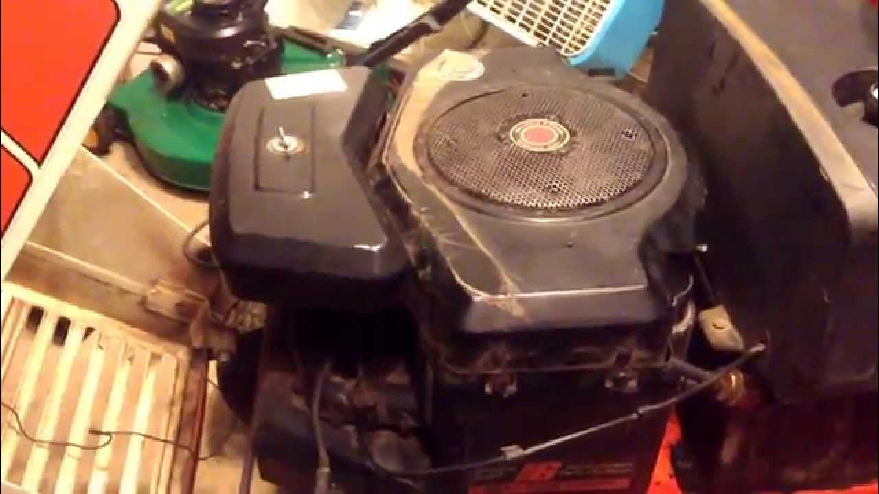 1981 Simplicity 5116 Special Lawn Tractor w/ Seized Engine (before work