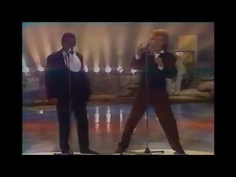 Rod Stewart   This Old Heart of mine  Rare Video  1989
