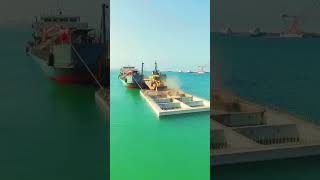 proses mengurug pondasi di tengah laut #shorts