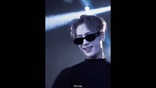 Jackson Wang 💋 So cool 🙏🙏 cr.logo