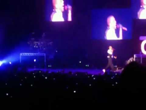 Chris Brown- With You (Melbourne 4th November Rod ...