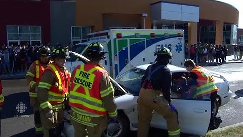 Mock crash teaches dangers of distracted driving