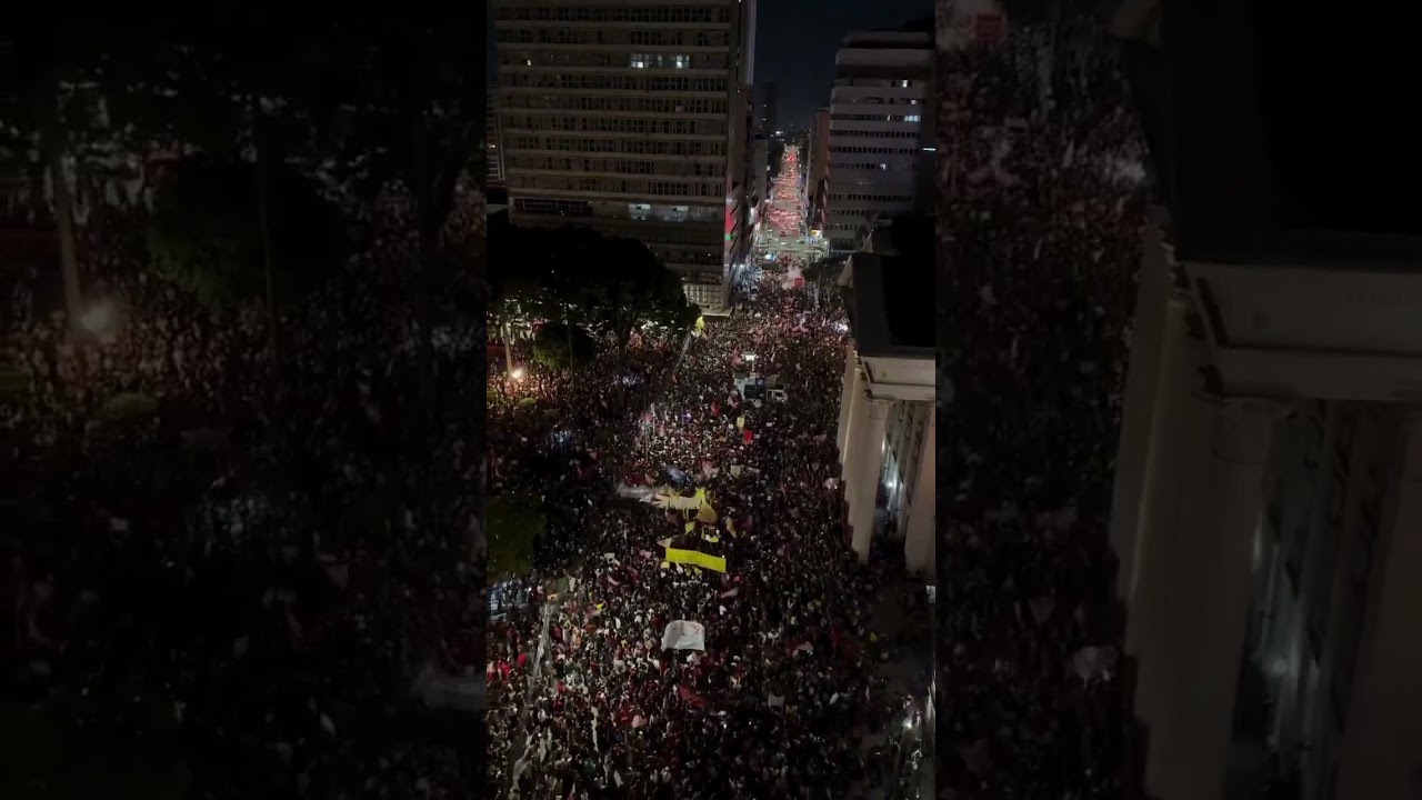 CURITIBA SE MOVILIZÓ POR LULA: SALIERON A LAS CALLES CONTRA EL BOLSONARISMO