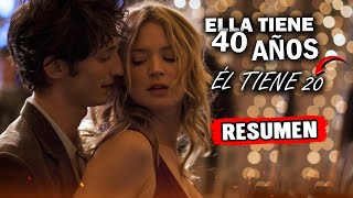 Mujer de 40 años se enamora de un joven (resumen en minutos)