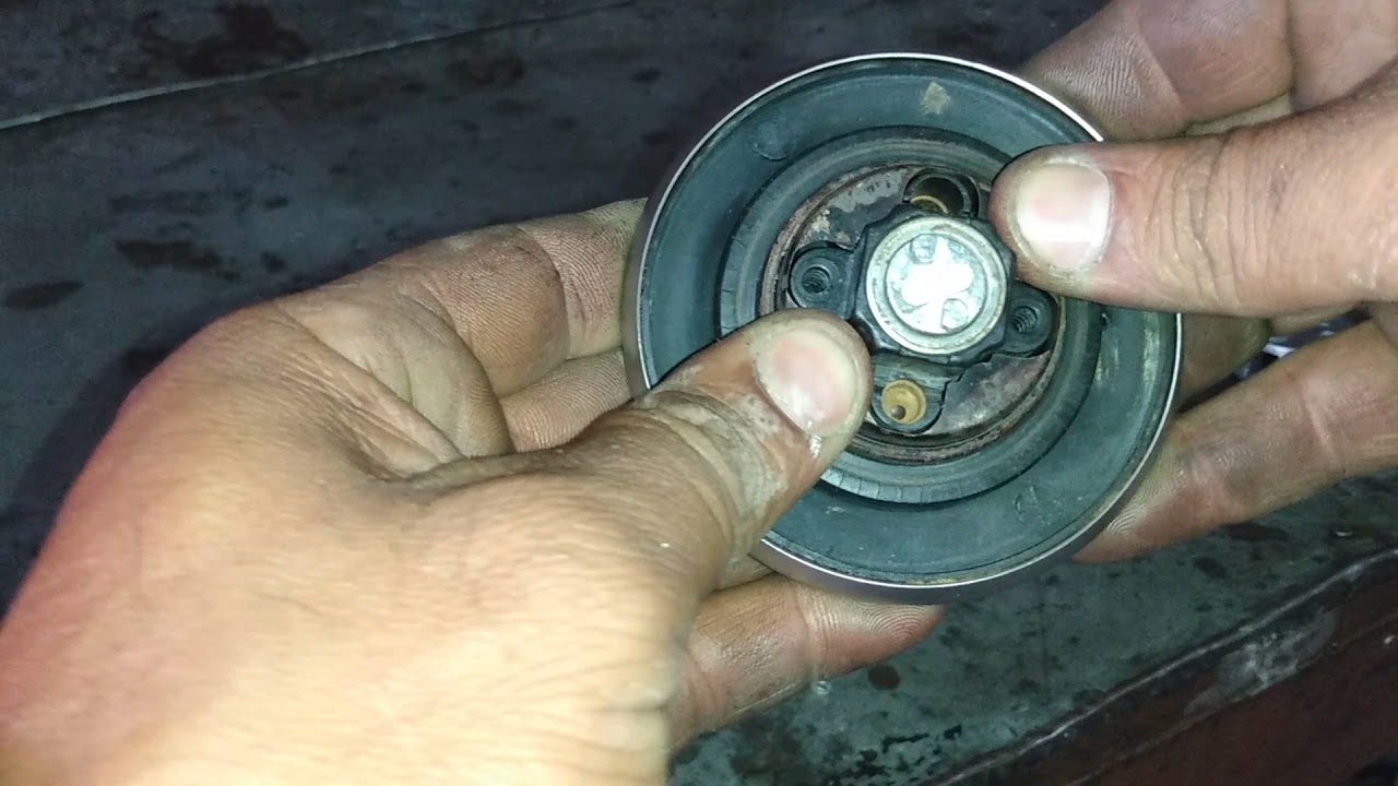 como limpar a tampa do tanque da YBR factor