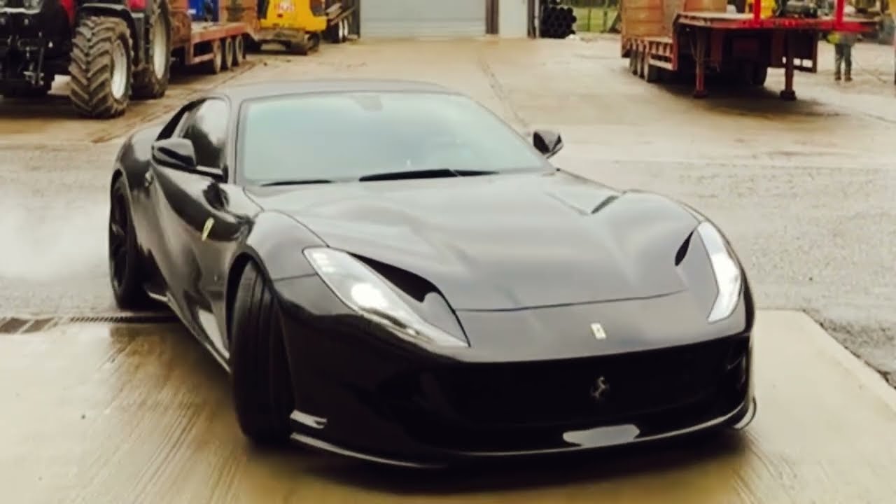 6 MIN OF FERRARI 812 COMPETIZIONE