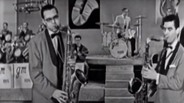 Glenn Miller Orchestra & Ray McKinley "In The Mood" on The Ed Sullivan Show