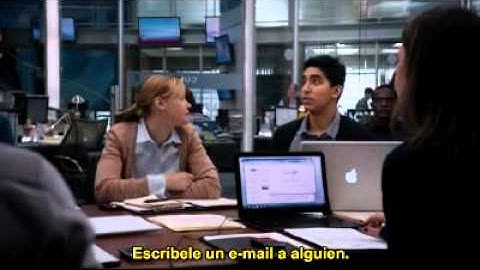 Programando las blackberrys (Newsroom, episodio 2)