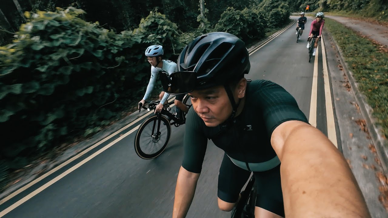 Cycling in Singapore again! Due north to Yishun on a HOT HOT day