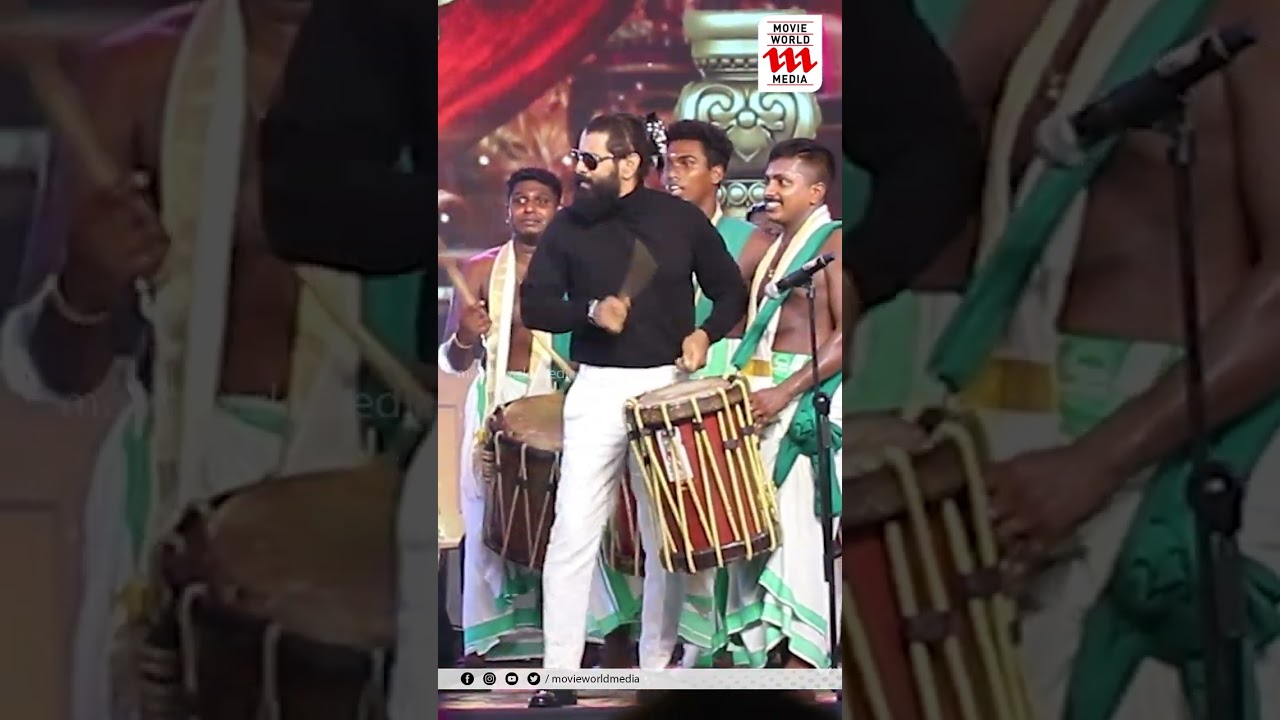 സ്റ്റേജിൽ ചെണ്ട കൊട്ടി തകർത്ത് വിക്രം...!! | 