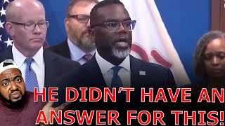 WOKE Chicago Mayor SPEECHLESS As FURIOUS Reporter DESTROYS Him To HIS FACE During Press Conference!
