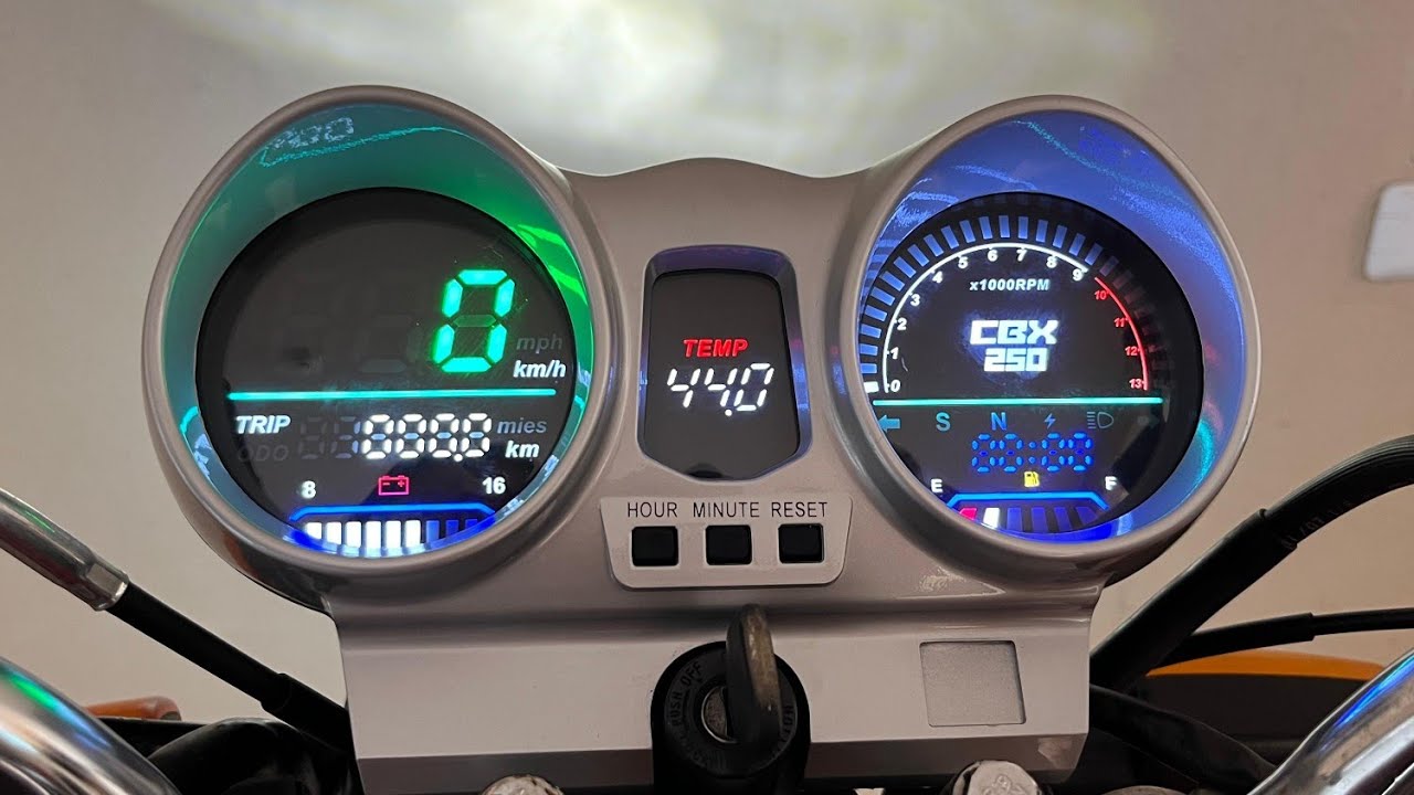 PAINEL DIGITAL NA CBX 250. O RESULTADO FICOU INCRÍVEL!