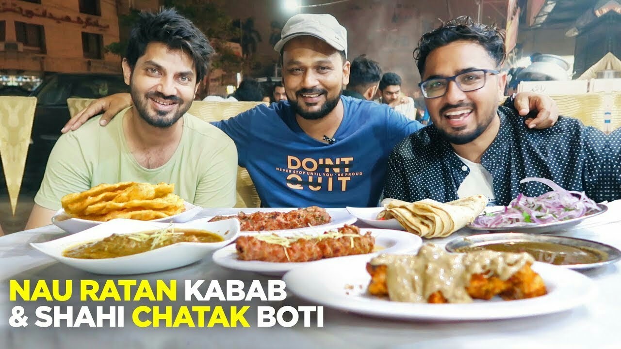 Karachi Street Food | Chandan & Nauratan Kabab | Khaosuey, Lacha Paratha | Pakistani Food | Street Food PK