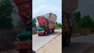 please follow me and vairal Vedo for you Page and follow Karen men ap ko follow back Karun ga