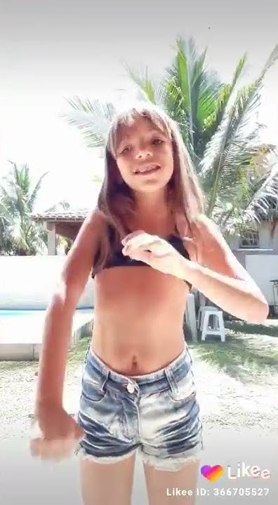 Dancinha do tik Tok -Ayla Rodrigues - YouTube