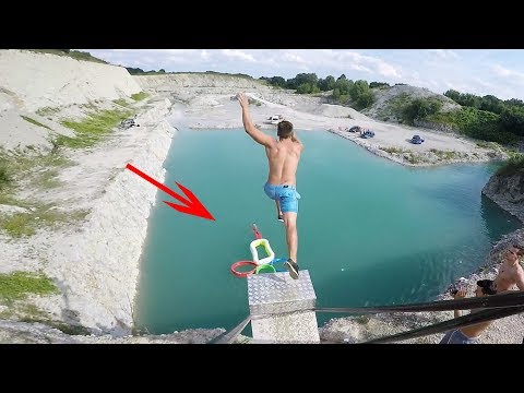 Video: Schaukel Am Wasser