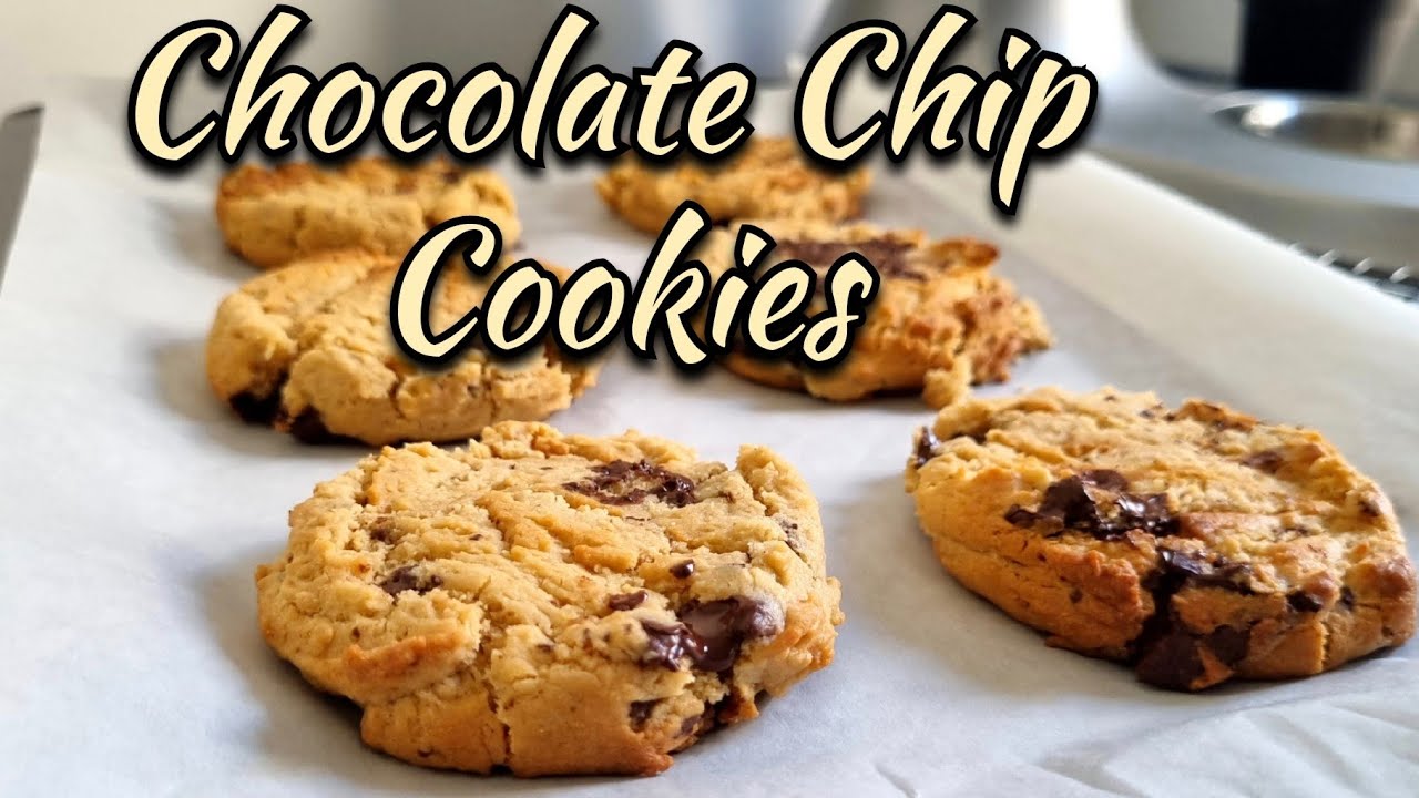 The BEST Chocolate Chip Cookies Ever! Crispy Edges Chewy Center 