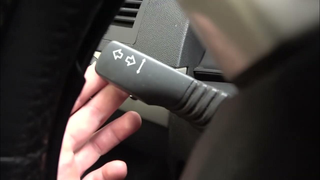 How to Turn High Beam On or Off in Opel Astra H GTC (2004 2014